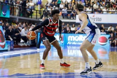 Gui Deodato durante vitória do FlaBasquete sobre o Astros na BCLA