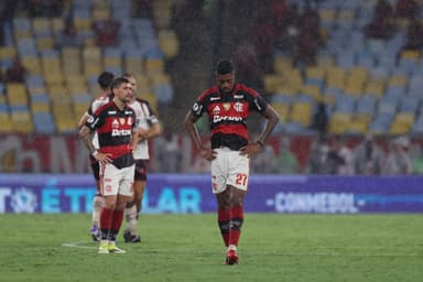 Bruno Henrique e Arrascaeta lamentam jogo ruim do Flamengo