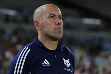 Léo Jardim no comando do Cruzeiro