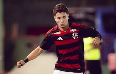 joao vitor base flamengo atacante