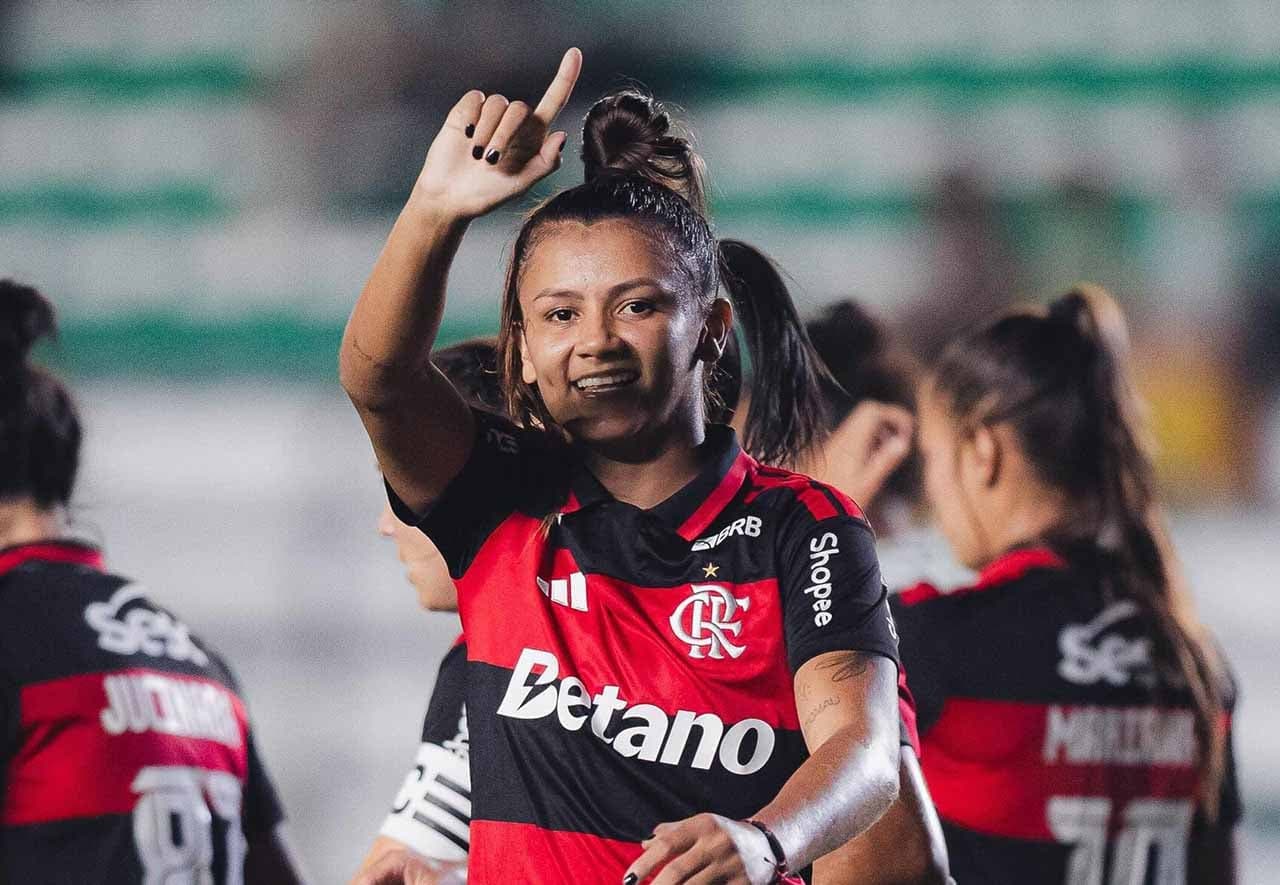 Laysa comemora gol em Flamengo x Juventude pelo Brasileirão Feminino