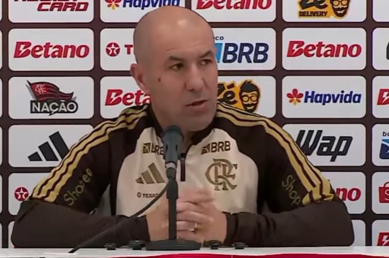 Leonardo Jardim fala em coletiva de imprensa após vitória do Flamengo sobre o Botafogo