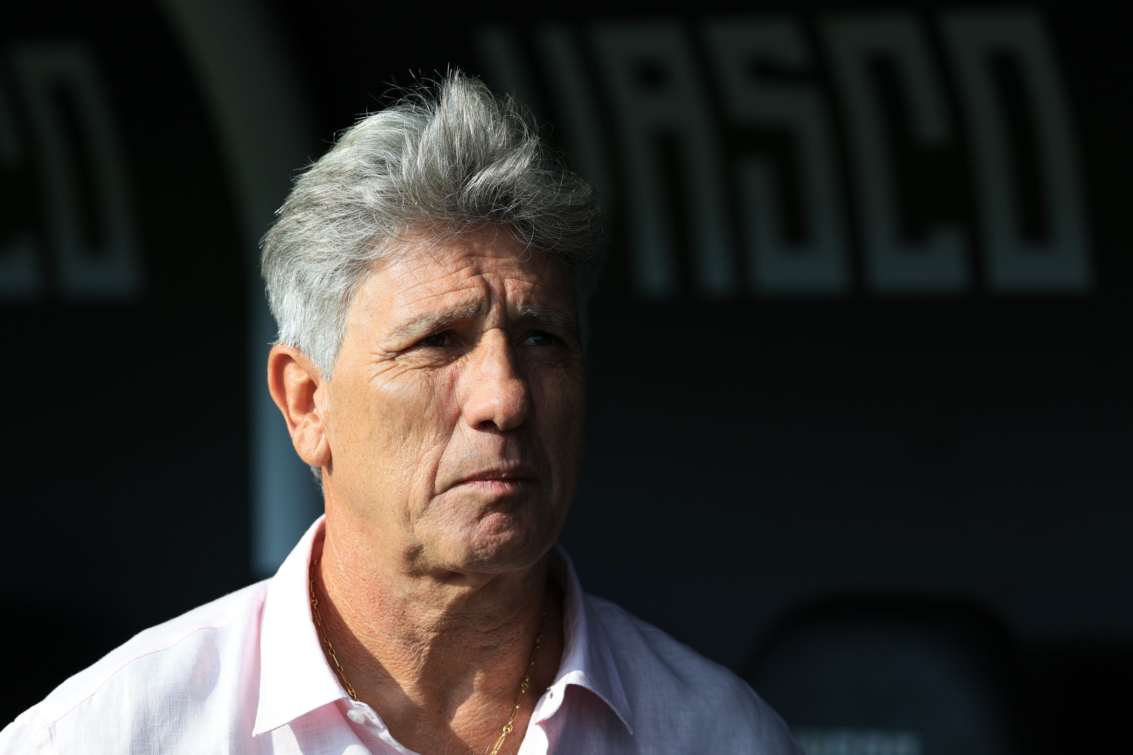 Renato Gaúcho na beira do campo do Vasco