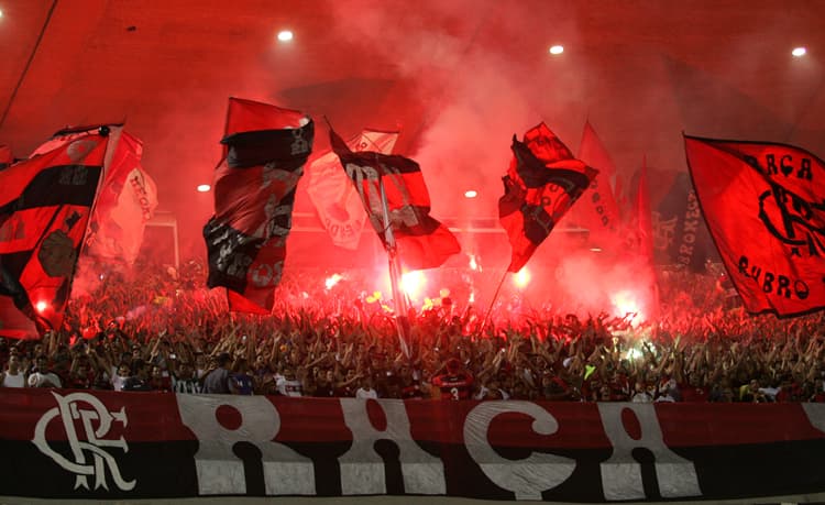 torcida flamengo sinalizadores