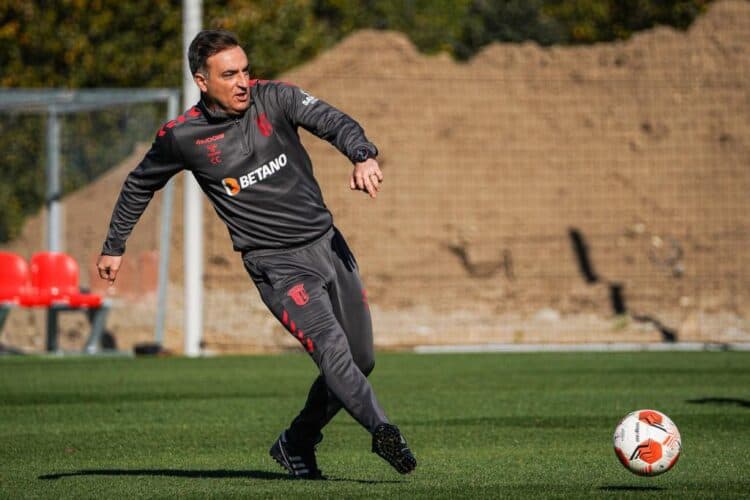 carlos carvalhal sc braga flamengo novo treinador fla