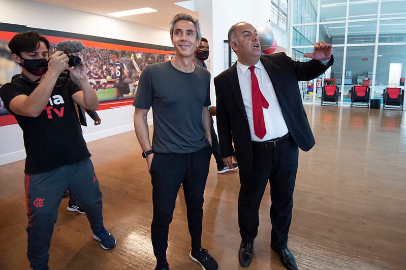 Paulo Sousa Flamengo dirigentes Europa mercado de transferências