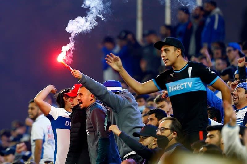 Universidad Católica e Flamengo torcida cruzados