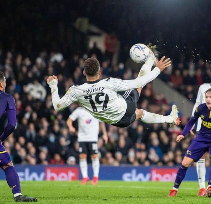 Rodrigo Muniz pelo Fulham