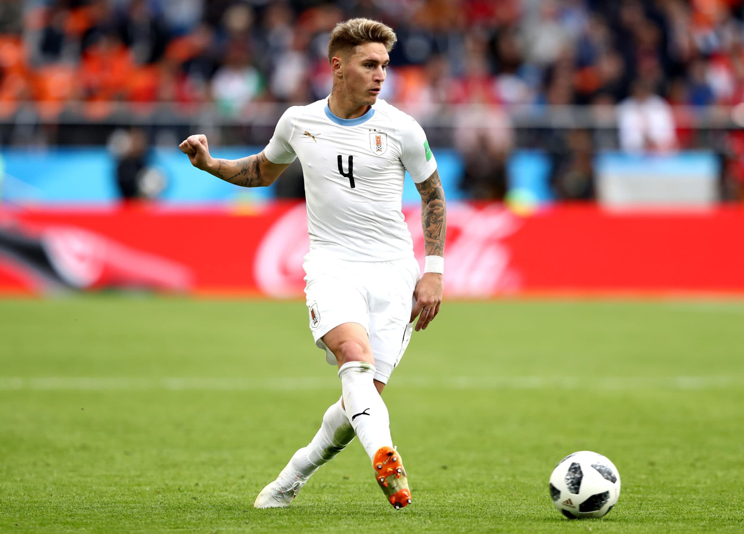 Guillermo Varela é mais um jogador que pode chegar no Flamengo em 2022