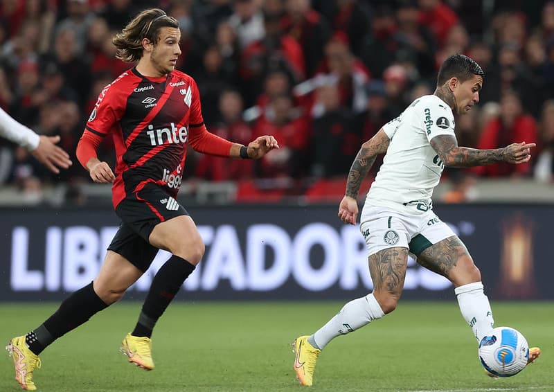 Primeiro jogo entre Athletico-PR e Palmeiras pela Libertadores teve vitória do time paranaense