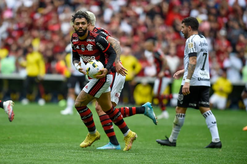 Gabriel Barbosa fez gol e foi expulso contra o Ceará