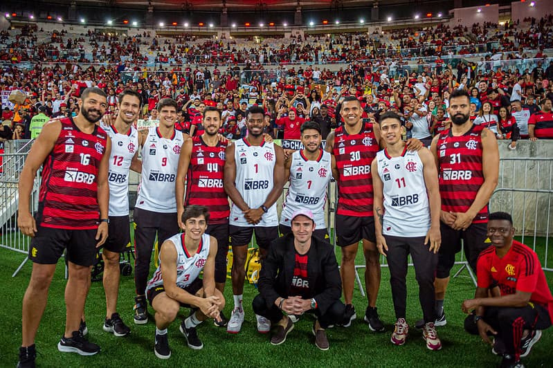 Estrela do FlaBasquete se aproxima de acerto com rival no NBB