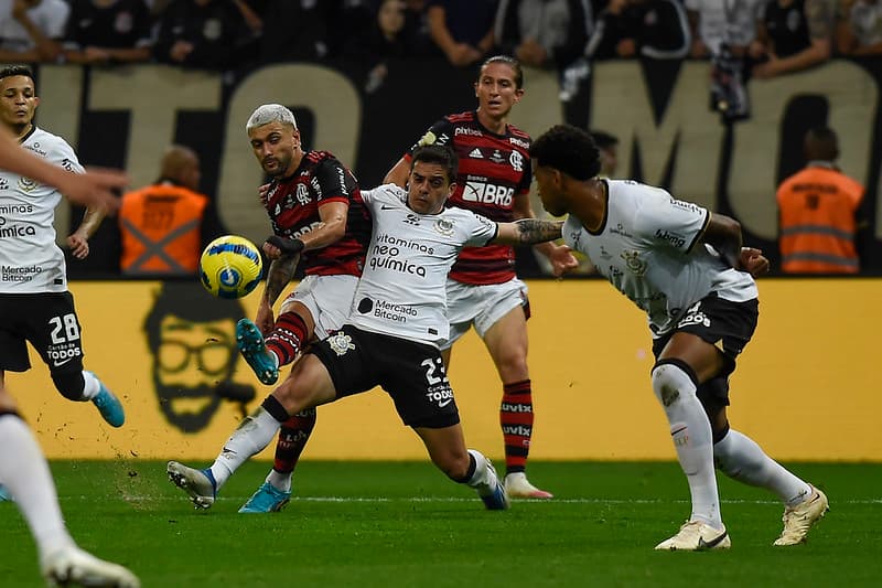 Empate na primeira partida teve chances, teve polêmicas, só não teve algum gol pra dar vantagem pra um dos dois times