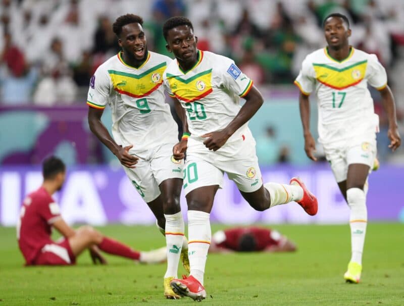 Senegal comemora gol contra o Catar