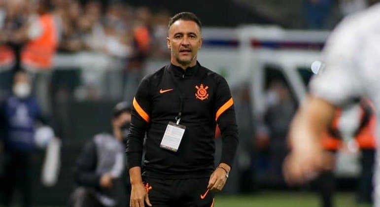 vitor pereira está próximo de acerto com o flamengo