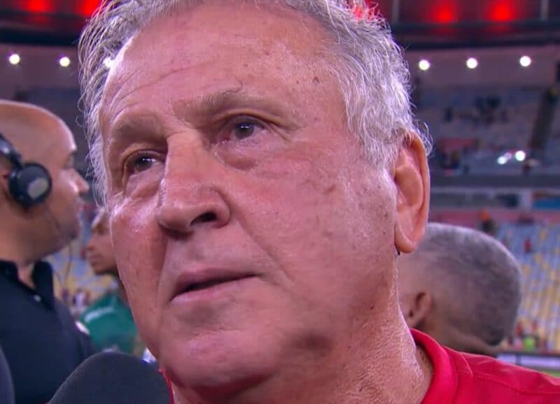 Após o Jogo das Estrelas, Zico mandou mensagem ao Rei Pelé e ao amigo Roberto Dinamite