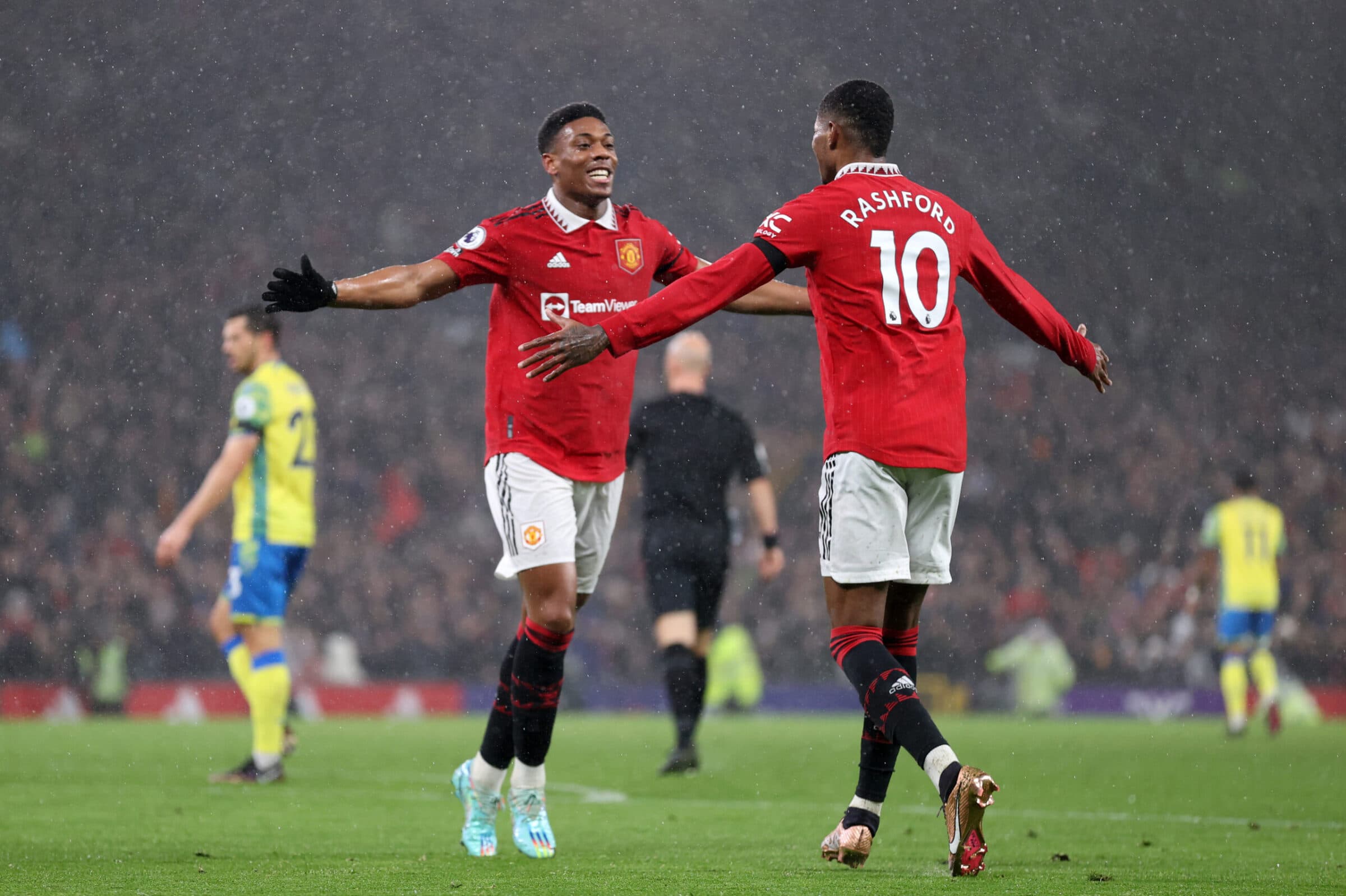 Wolverhampton e Manchester United se enfrentam neste sábado pela Premier League