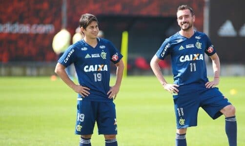 os-meias-dario-conca-e-mancuello-nao-ficarao-no-flamengo-na-proxima-temporada-1510248449407_615x300