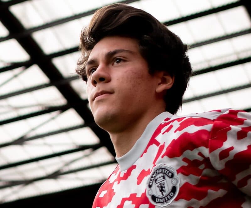 Pellistri é jogador do Manchester United e pode pintar no Flamengo