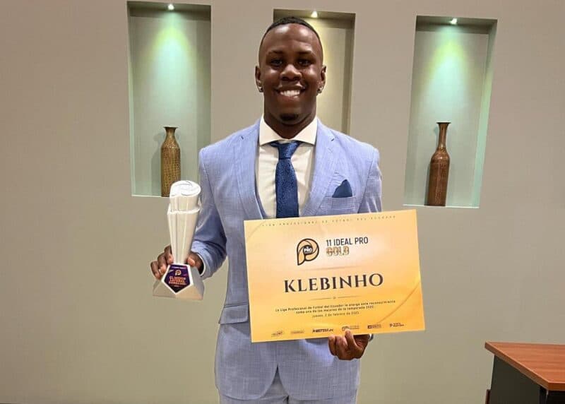 Cria do Flamengo, Klebinho foi eleito melhor lateral-direito do Campeonato Equatoriano atuando pelo Guayaquil City
