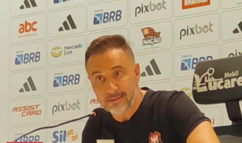 Vitor Pereira em coletiva de imprensa após Flamengo x Vasco