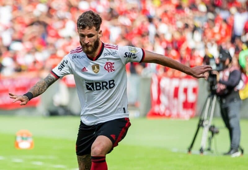 Léo Pereira pelo Flamengo