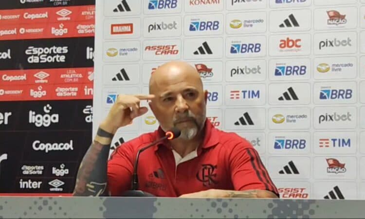Jorge Sampaoli em coletiva de imprensa após derrota do Flamengo