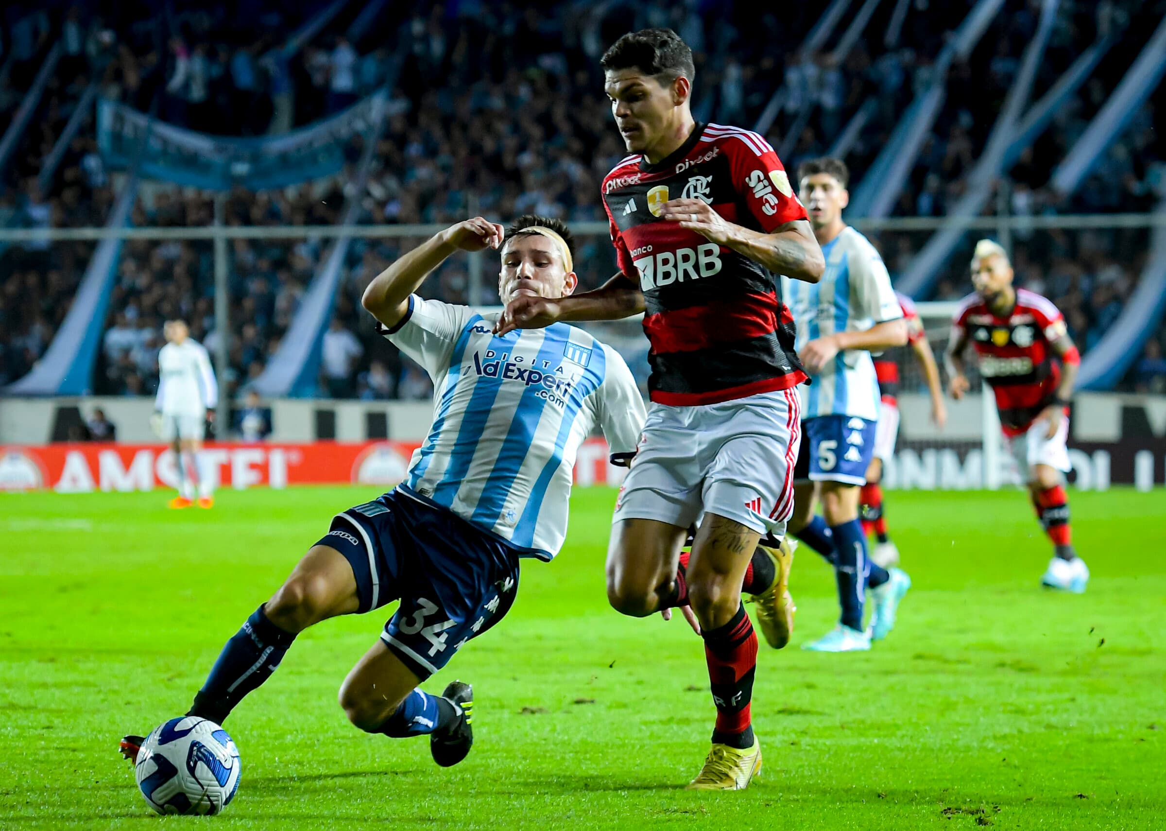 Flamengo e Racing se enfrentam pela Libertadores
