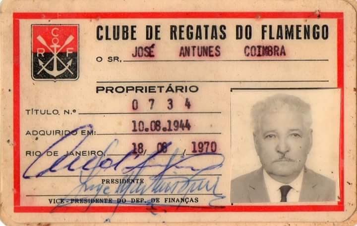 Carteirinha de sócio do Flamengo de Seu Antunes, pai de Zico