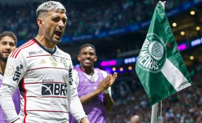 Flamengo recebe mais que o dobro do Palmeiras em pagamento da Fifa