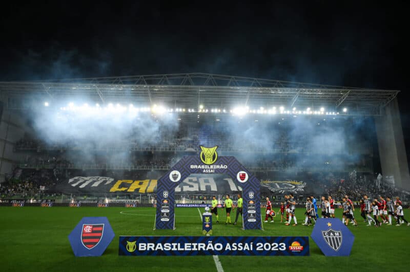 Jogo entre Flamengo e Atlético-MG tem cântico racista e homofóbico