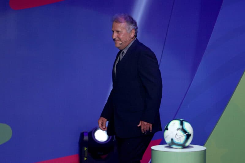 Após diversas edições do game, Zico, ídolo máximo do Flamengo, se tornará lendário no EAFC, jogo de futebol que será o novo FIFA