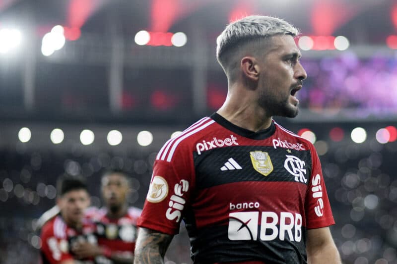 Arrascaeta foi espetacular na vitória do Flamengo sobre o Fortaleza