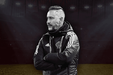 Vitor Pereira chegou ao Flamengo com expectativa alta e simplesmente perdeu tudo