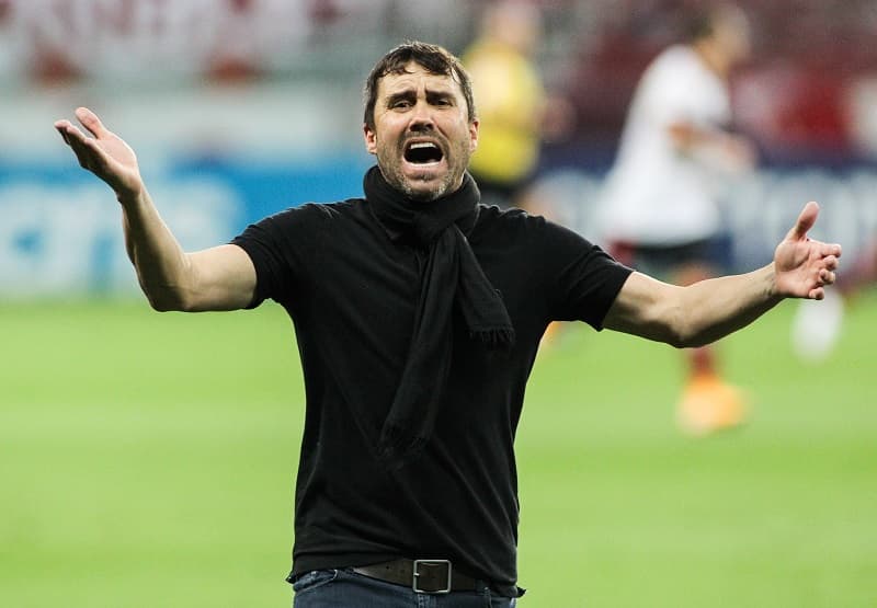 Coudet tem problemas para escalar seu time contra o Flamengo