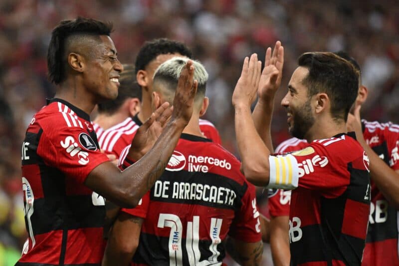 Comentarista da ESPN vê o Flamengo favorito contra o Olimpia na Libertadores, mas espera atuação de Copas para isso