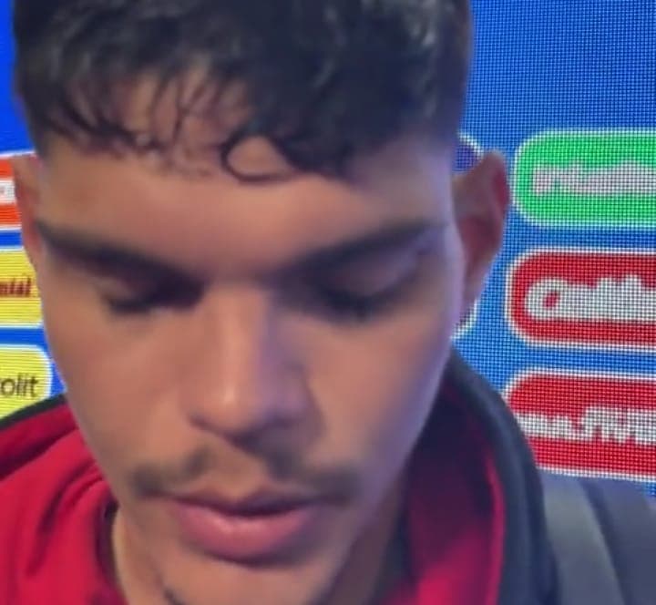 Ayrton Lucas assume erro em final de Copa do Brasil