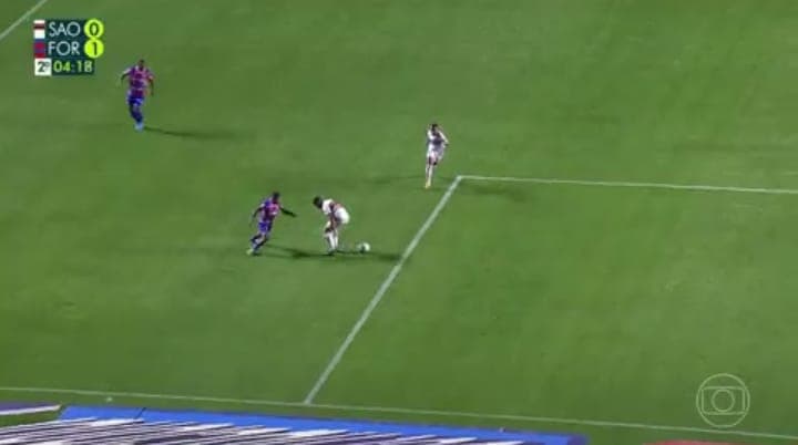 Marinho entorta marcador em São Paulo x Fortaleza