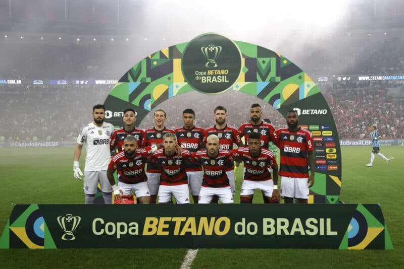 Flamengo pagará premiação milionária aos atletas mesmo que perca a final da Copa do Brasil para o São Paulo