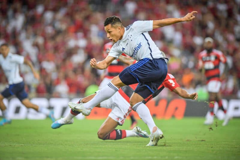 Gol de Marlon em Flamengo e Cruzeiro