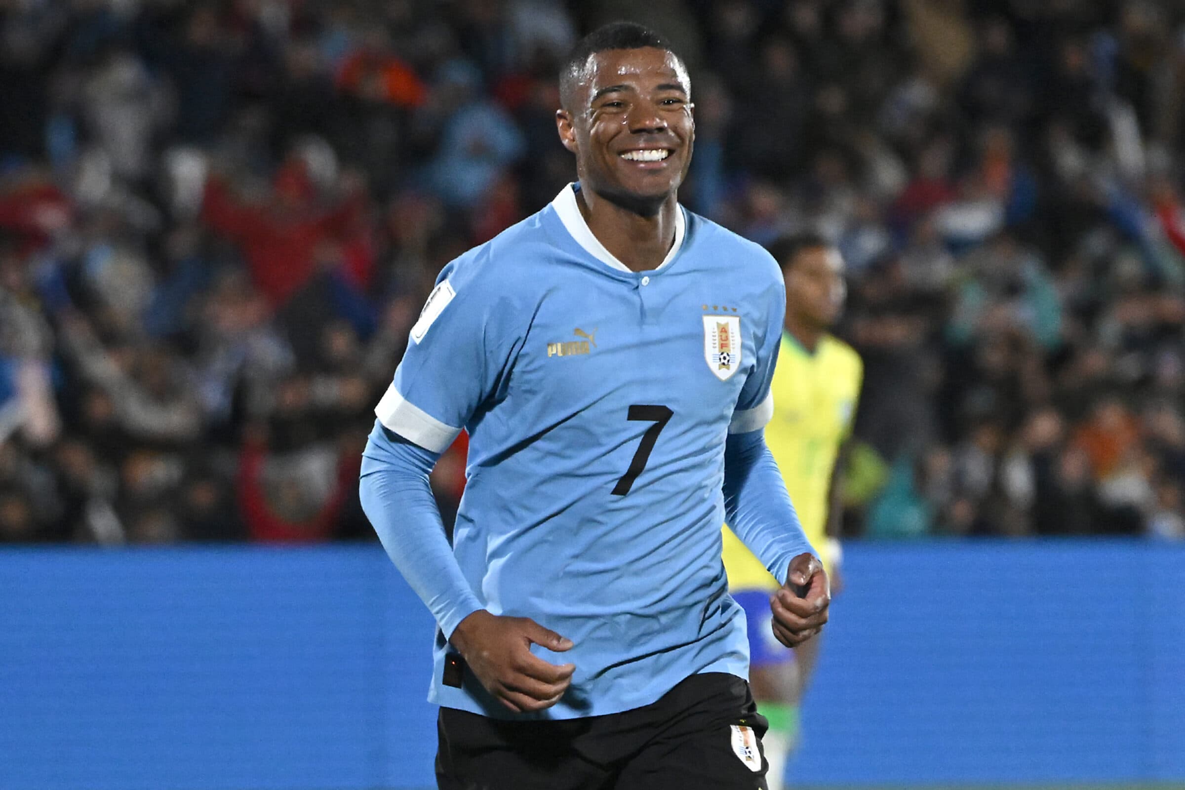 Uruguai 2x0 Brasil: De La Cruz arrebenta e torcedores do Flamengo exigem contratação