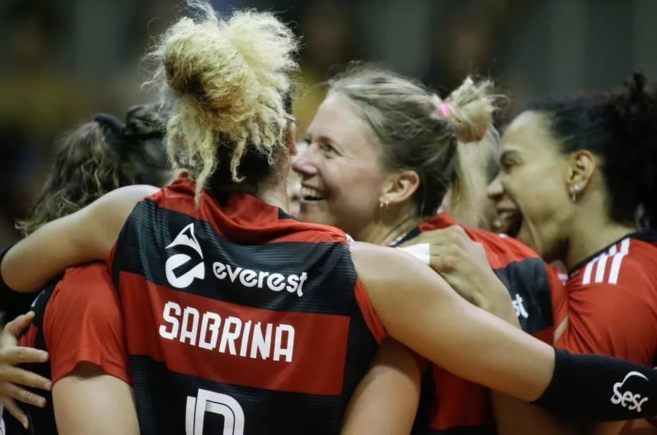 Flamengo vence Fluminense e conquista Carioca Feminino de Vôlei