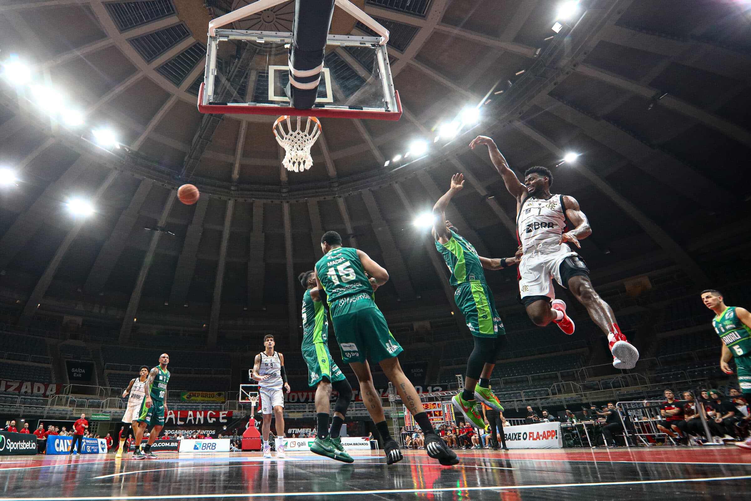 Flamengo em quadra pelo NBB no Maracanãzinho