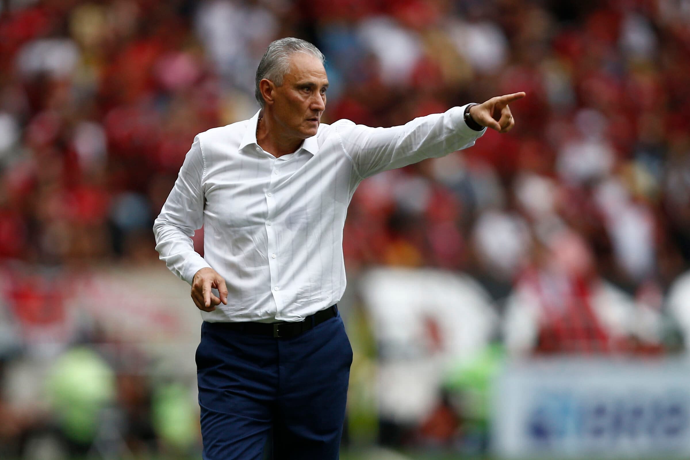Tite em jogo do Flamengo; treinador aparece em lista da FourFourTwo de melhores técnicos do mundo