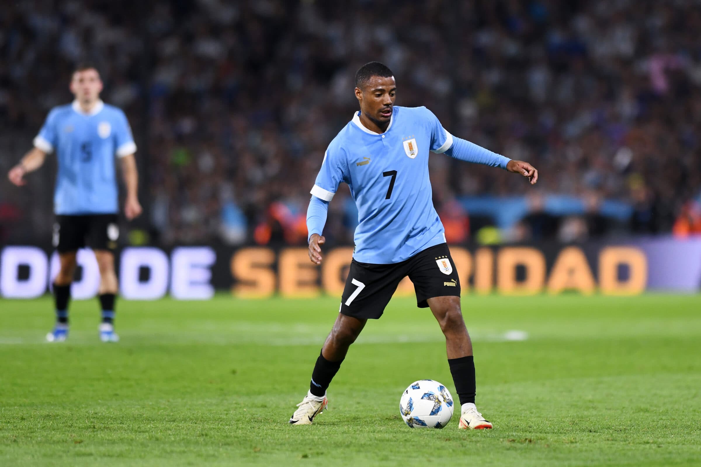 Saiba todas as notícias que saíram sobre o Flamengo no Mercado da Bola durante a última semana; de De La Cruz a Alex Sandro