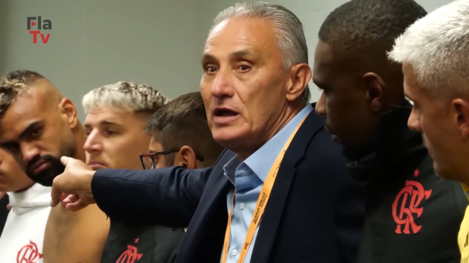 Tite discursa no vestiário após vitória do Flamengo nos EUA