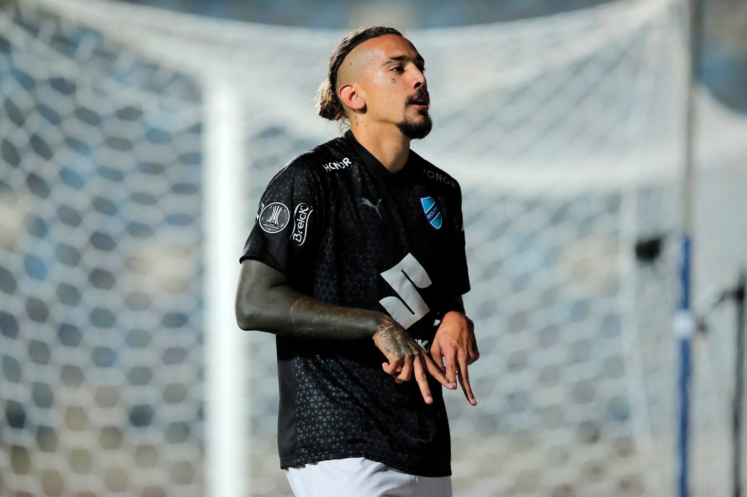 bolívar e millonarios jogam por grupo flamengo