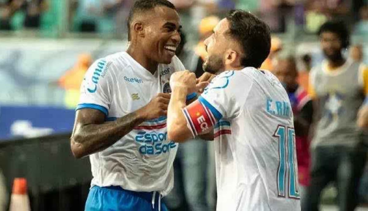 everton ribeiro e jean lucas ex-flamengo comemoram gol pelo bahia