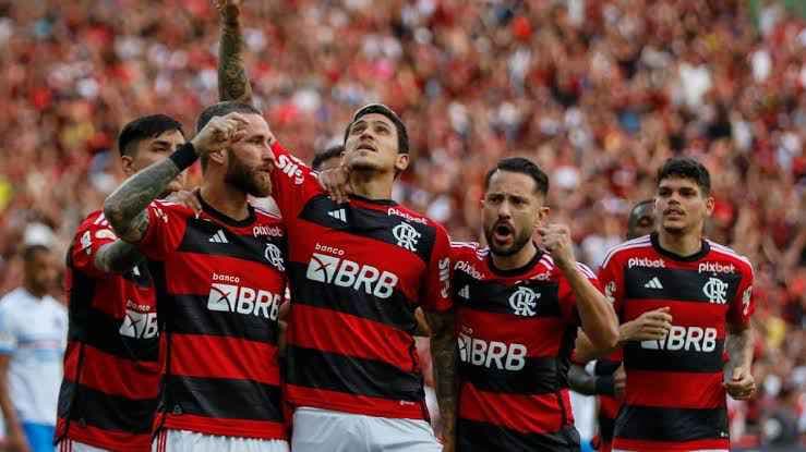 pedro vibra com gol do flamengo em jogo contra o bahia