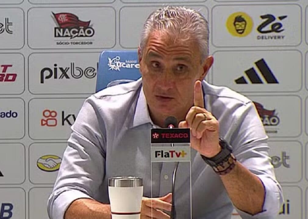 Tite em coletiva do Flamengo; treinador criticou a Conmebol e pode ser multado
